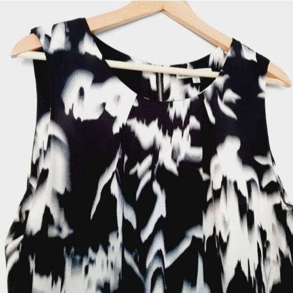 CLEO Split Back Abstract Black and White Sleeveless Top XL Petite - Picture 5 of 12